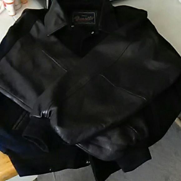 SOLD      Mens Varsity Jacket - Picture 7 of 8