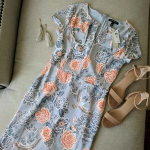 CLOSET CLOSING SALE!  - NWT Banana Republic Dress