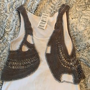Bebe grey chain link and yarn vest