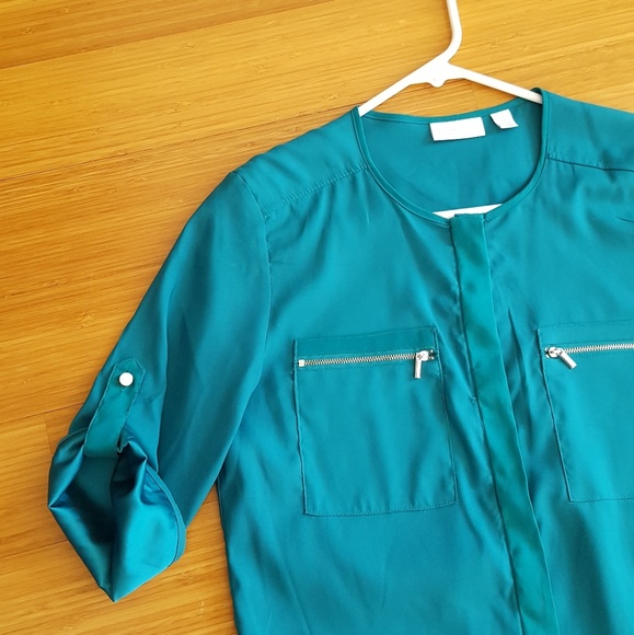 Green Collarless Button Up Top - Picture 6 of 7