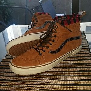 VANS SK8 HI MTE MEN'S SIZE 12 SHOES (red/black)