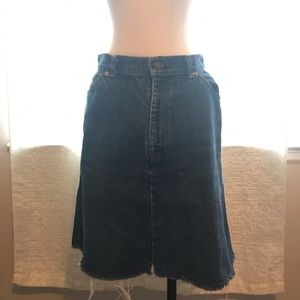Vintage LEVI'S high wasted denim jean skirt
