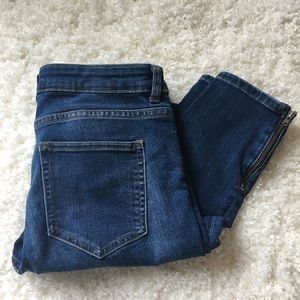 H&M Conscious Skinny Jeans with zippered ankle 👖