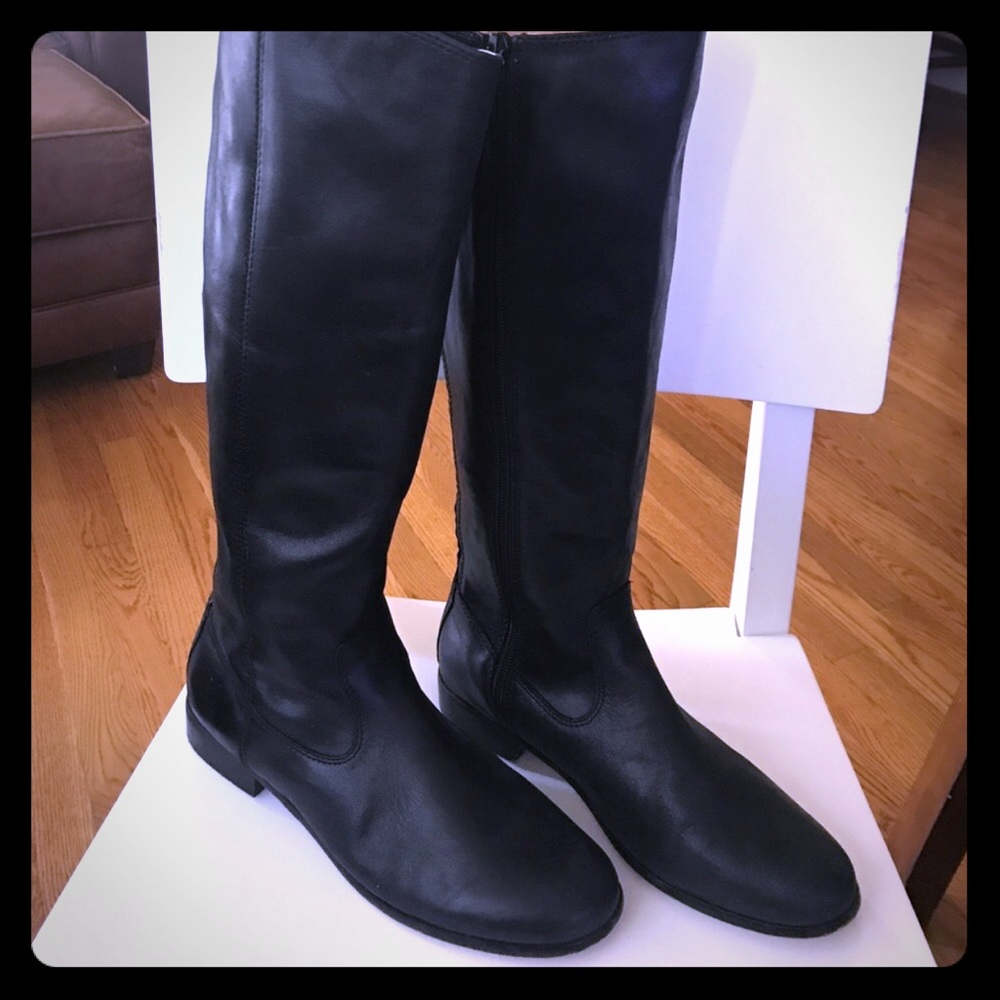 💕💕Kenneth Cole black boots💛