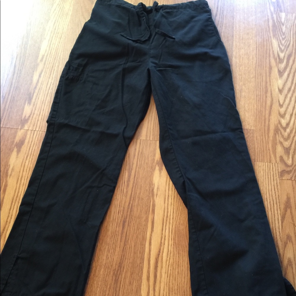 Black star black scrub bottoms