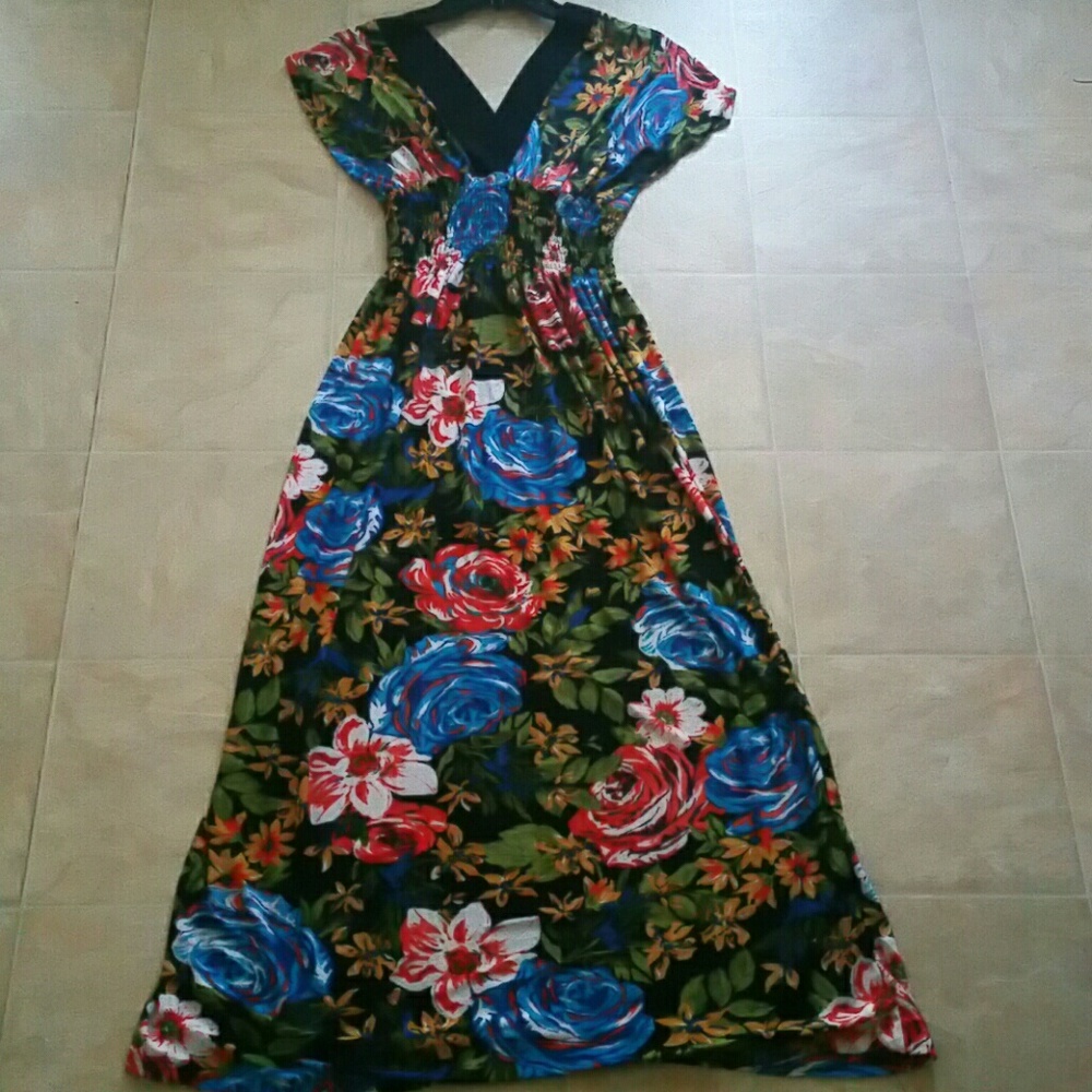 SOLD 3/$18 Floral dress
