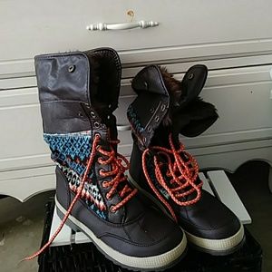Winter boots