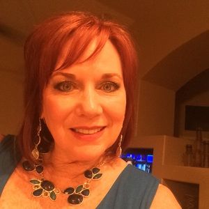 Meet your Posher, Janet