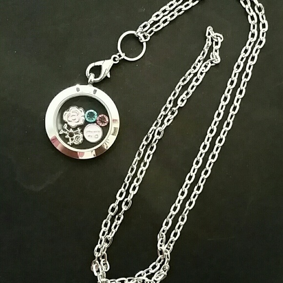 New Floating Locket w/charms - Picture 2 of 2