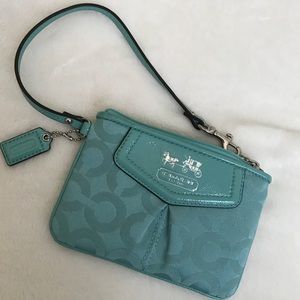Beautiful Coach wristlet
