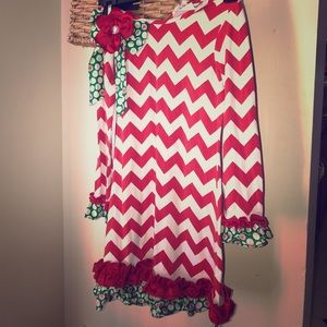 Counting Daisies Lil Girl dress!