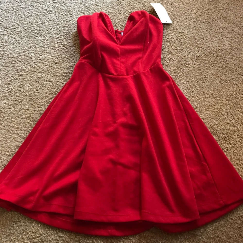 Tobi red amazing dress!