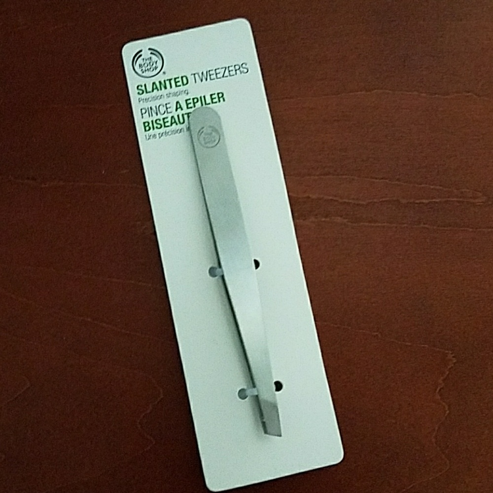 Slanted Tweezers