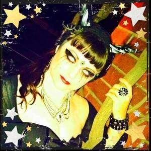 Meet your Posher, Megz