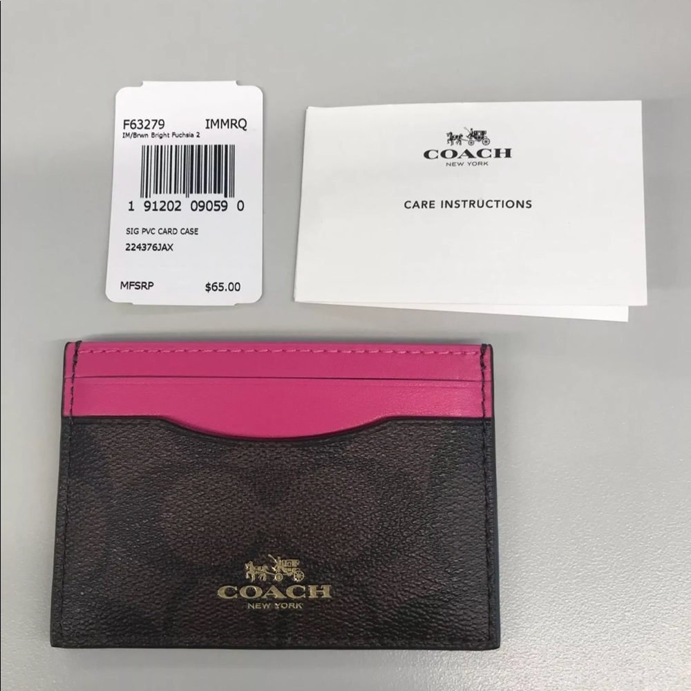 New Coach Signature Card Leather Holder