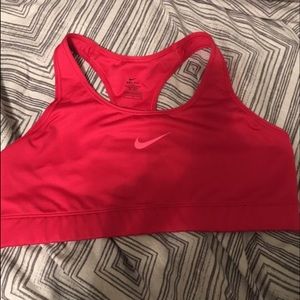 Lg Nike sports bra