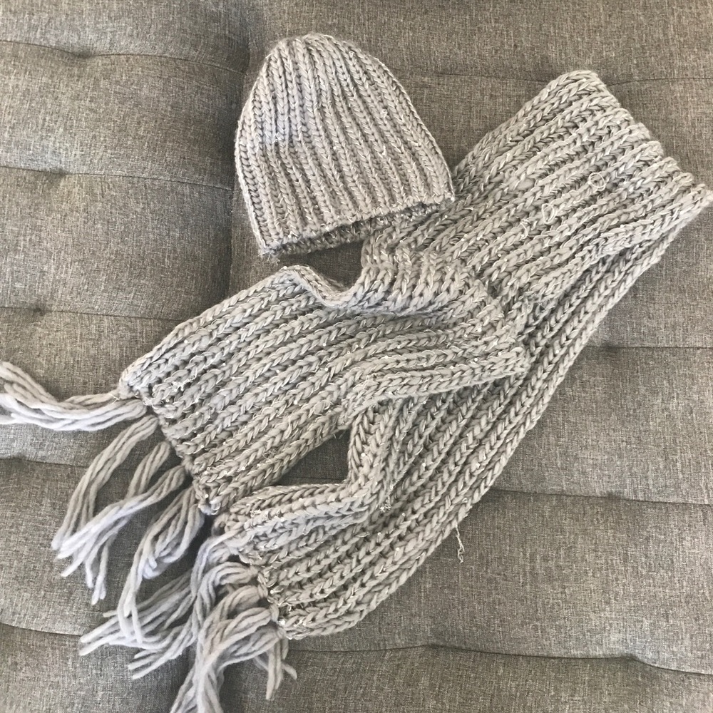 Gray Knit Sparkle Hat & Scarf