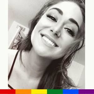 Meet your Posher, Courtney