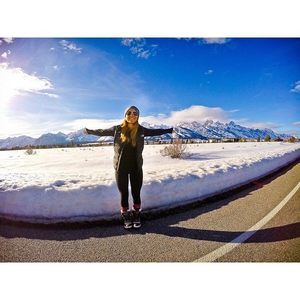 Meet your Posher, Elise