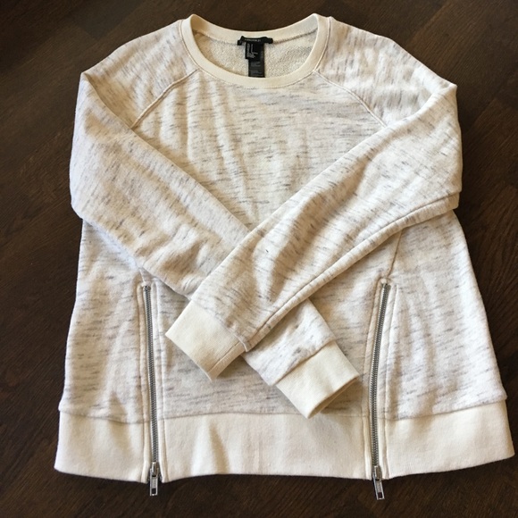 Cream sweater - Picture 1 of 4