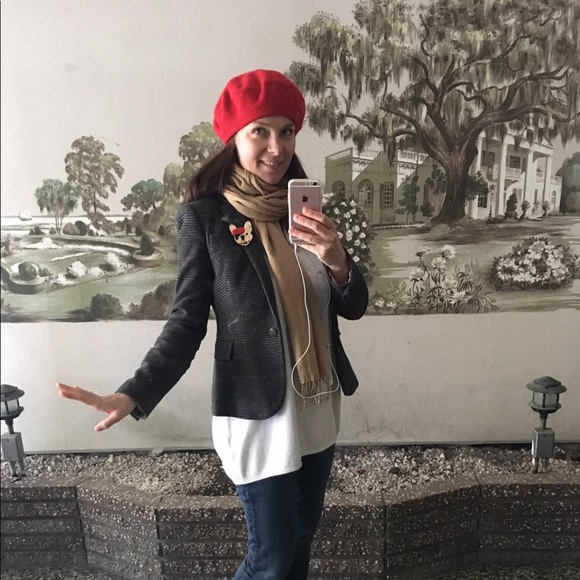 Meet your Posher, Maria - Picture 1 of 1