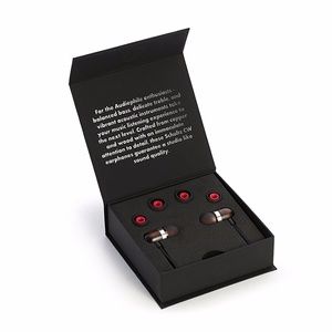 NWT Schultz CW Earphones