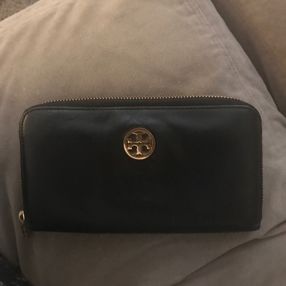 Tory Burch continental wallet