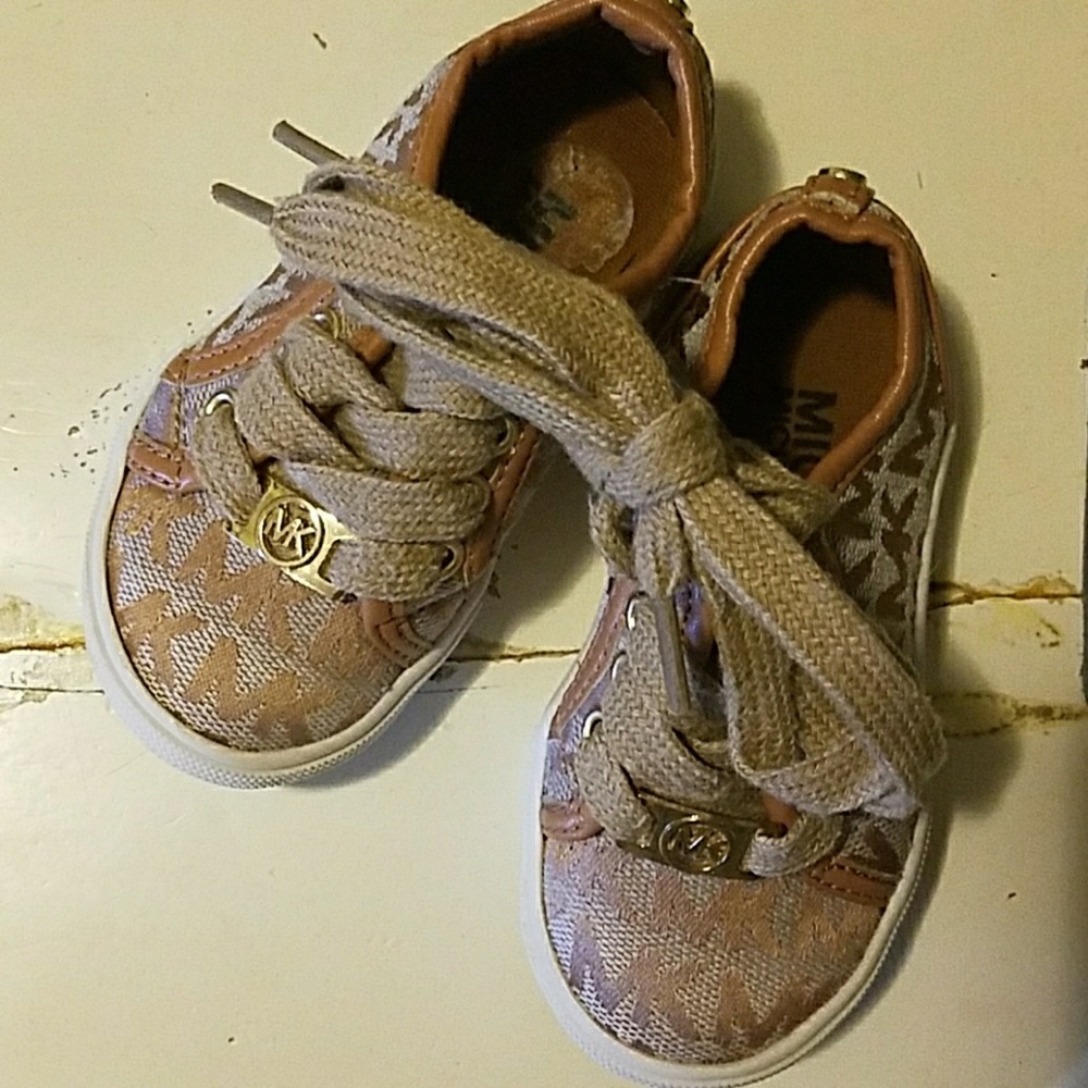 Michael Kors baby tennis shoes sz 5