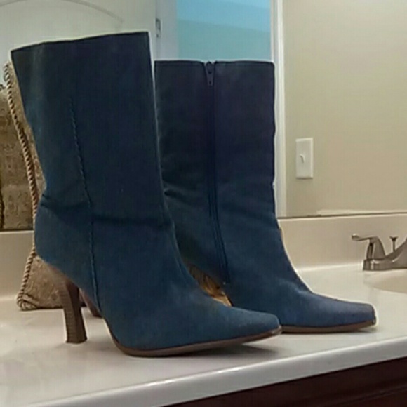 Rouge Helium Shoes - Boots