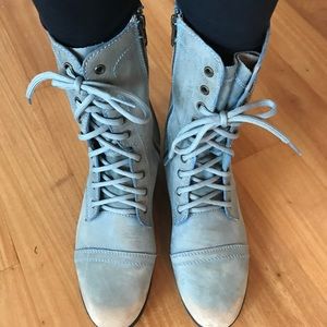 Distressed Steve Madden boots!