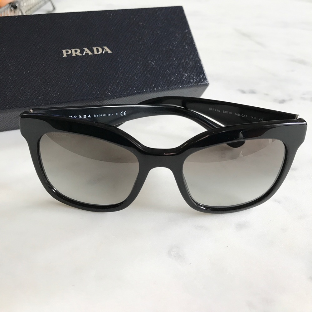 Prada black sunglasses, perfect condition