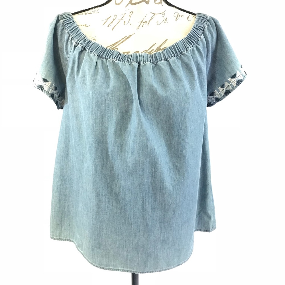 Two by Vince Camuto Denim Embroidered Shirt M