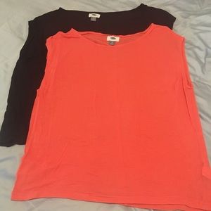 2 Old Navy tops size small