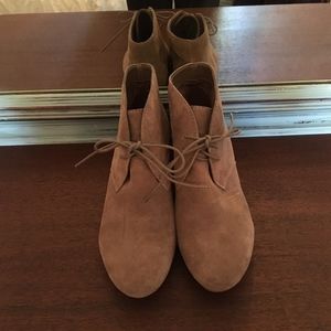 Nine West tan wedge booties Nine West tan wedge booties