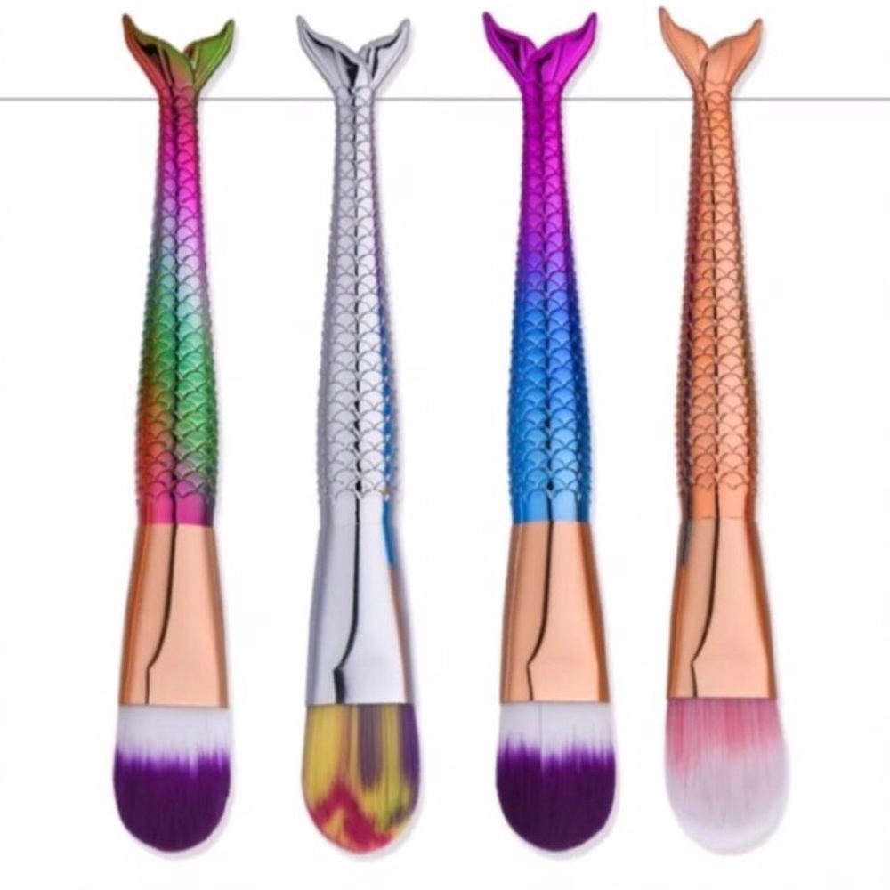 New| KABUKI MUL FISH MERMAID MAKE UP BRUSH - Picture 1 of 6