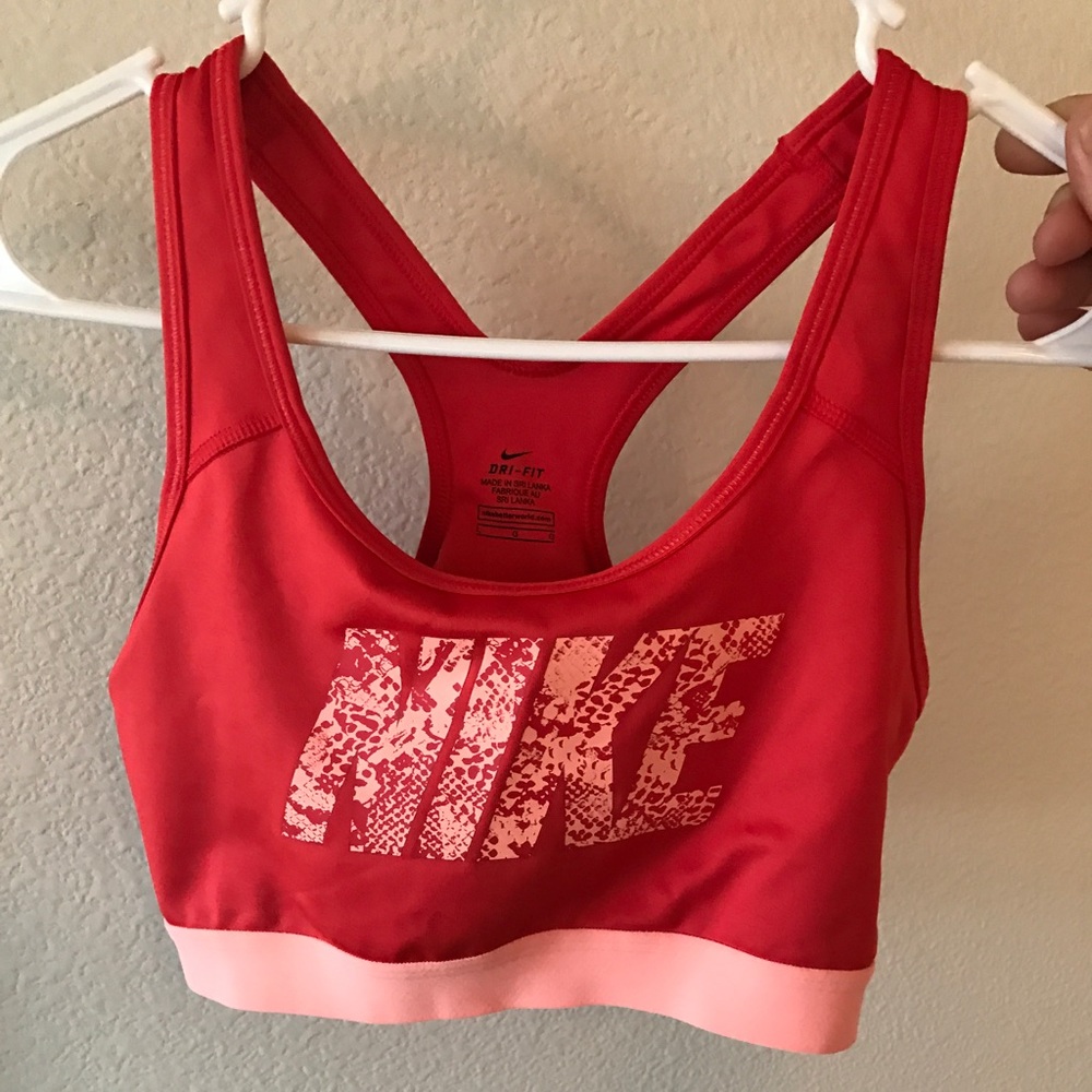 Women's Nike sports bra!