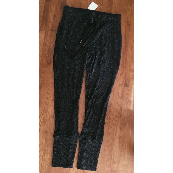 1 more - grey jogger sweatpants - Picture 3 of 3