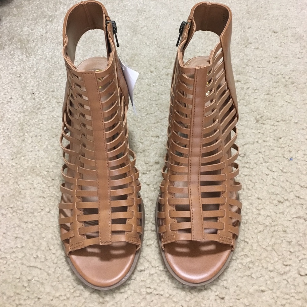 Rylee caged heel