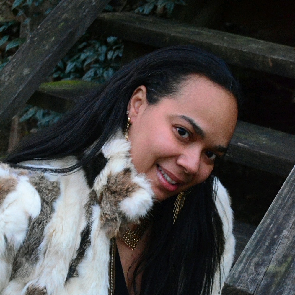 Meet your Posher, Shirviena