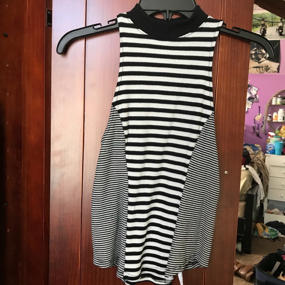 Pins and Needles UO Tank