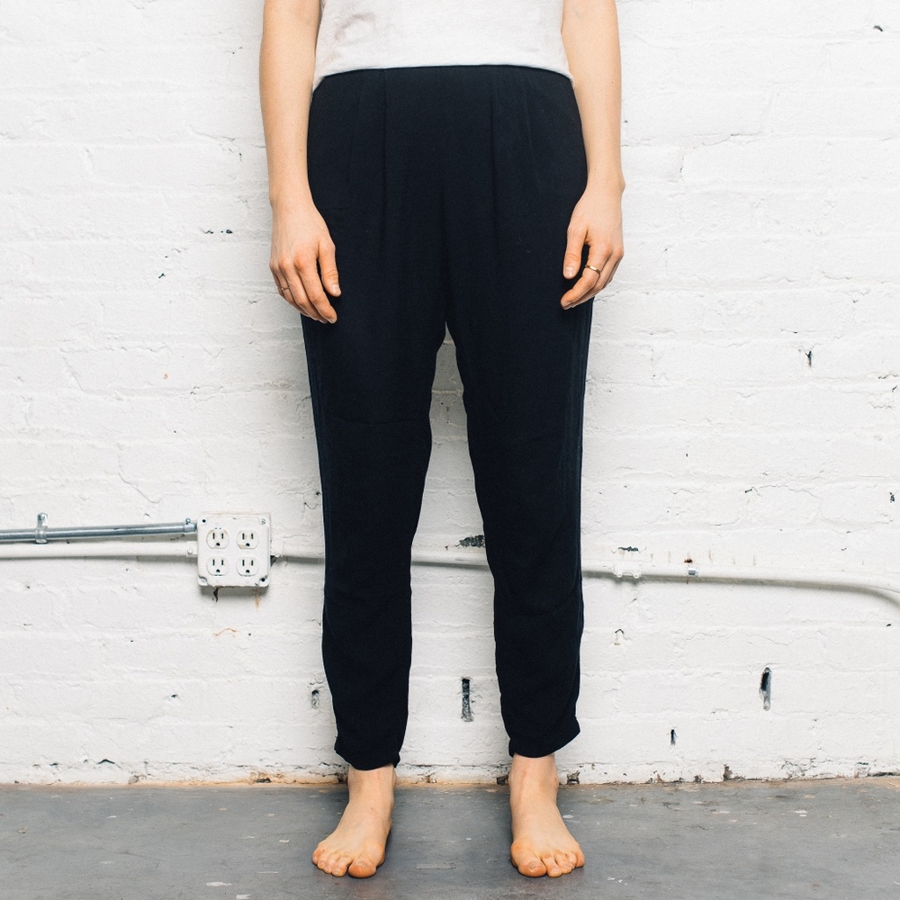 Classic Tapered Black Trouser