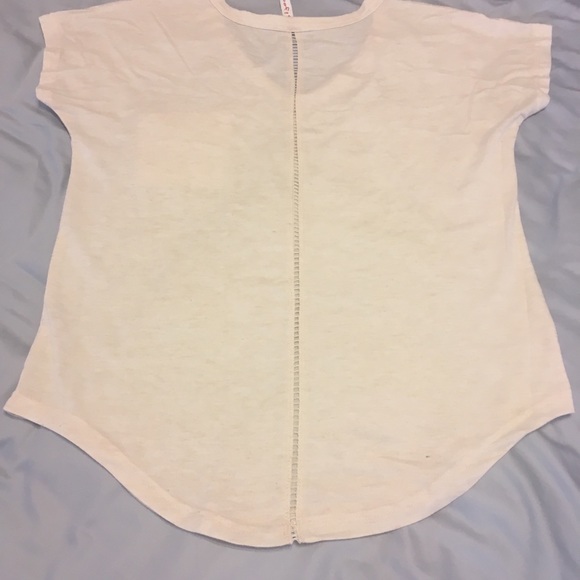 Cute top - Picture 2 of 3