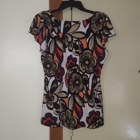 Floral print blouse with beading. - Picture 3 of 4