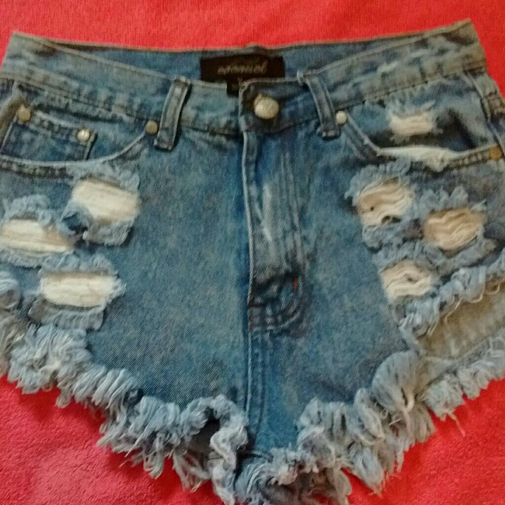 "Eoenuel" denim shorts