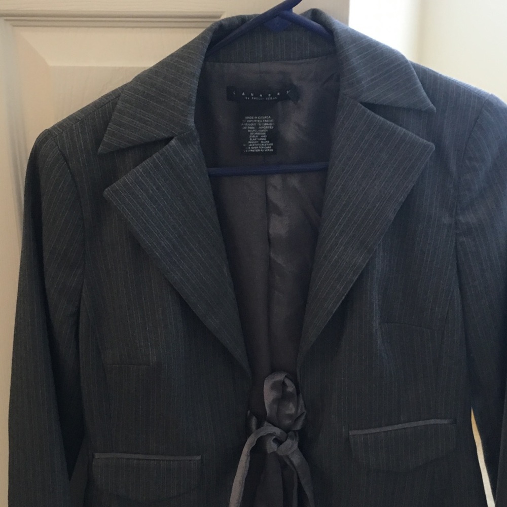 Laundry by shelli segal suit