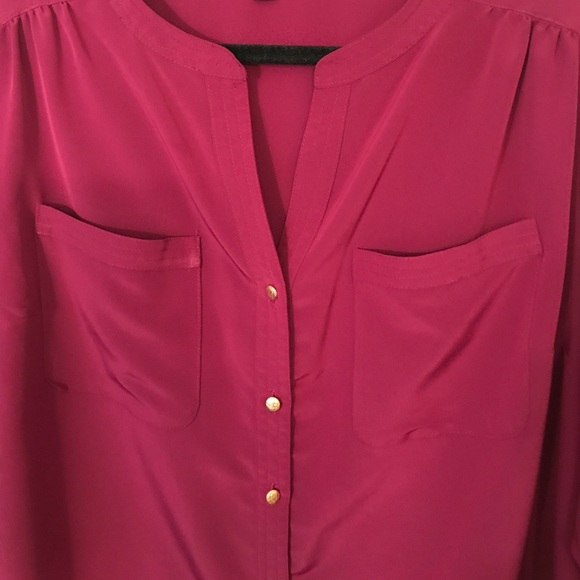Notations burgundy tunic top with gold buttons 1X. Full sleeves or 3/4 length! - Picture 3 of 7