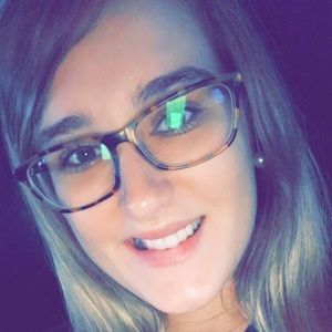 Meet your Posher, Caeleigh