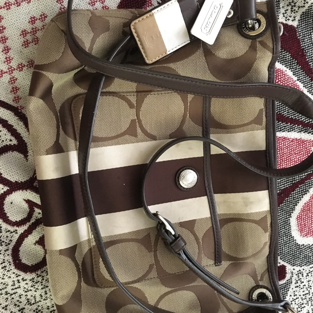 Authentic Coach Bag 💼 ✅✅✅ - Picture 2 of 5