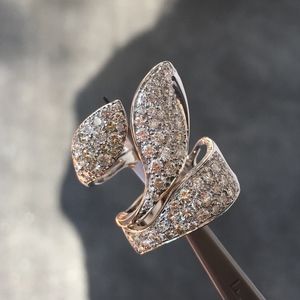 LARGE 3.20CT DIAMOND 18KT WHITE GOLD 3D LEAF RING