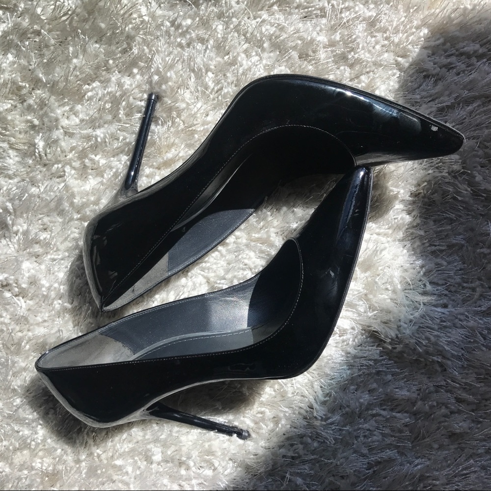 Stuart Weitzman Patent Pump